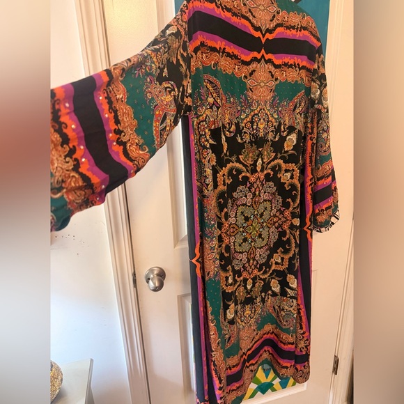 Beautiful COMPLETELY Rhinestoned Statement Duster/Kimono-M - Picture 8 of 12
